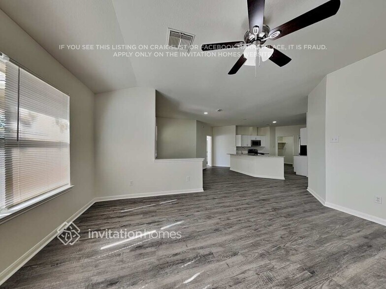 Building Photo - 15407 Riford Dr