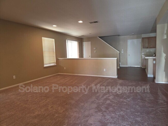 Building Photo - 3124 Puffin Cir