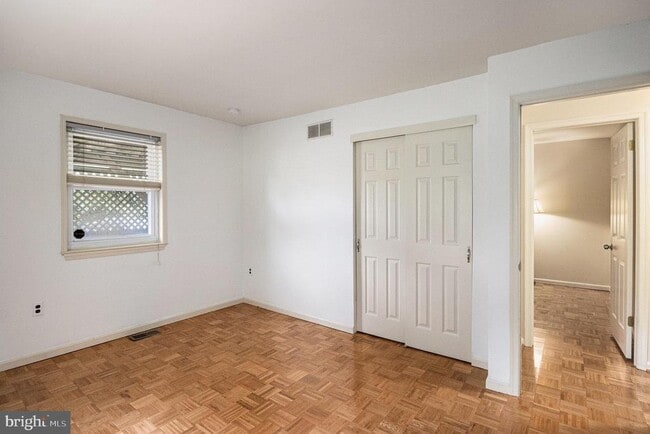Building Photo - 805 Wyndmoor Ave