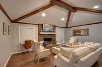 Building Photo - 3514 Skyline Blvd