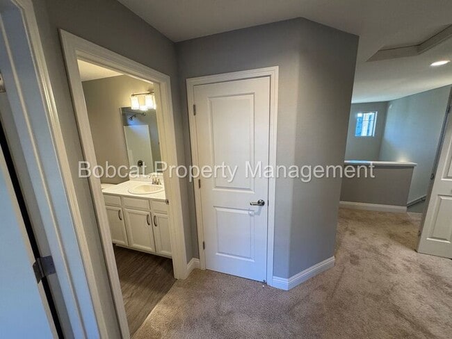 Building Photo - 1336 Saltern Dr