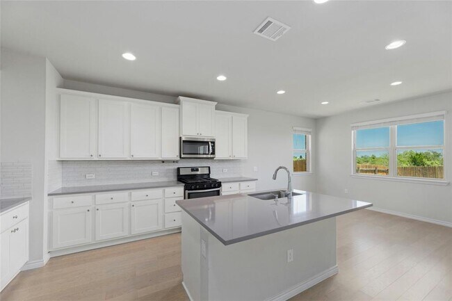 Building Photo - 11805 Caithness Way