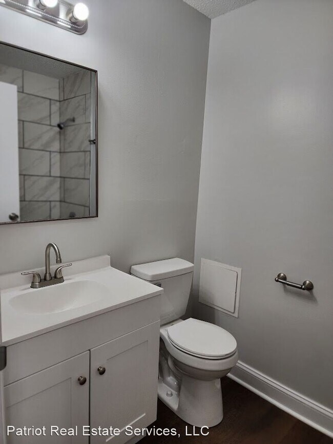 Building Photo - 3 br, 1.5 bath House - 830 Muskegon Drive