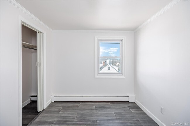 Building Photo - 33 Dock Dr