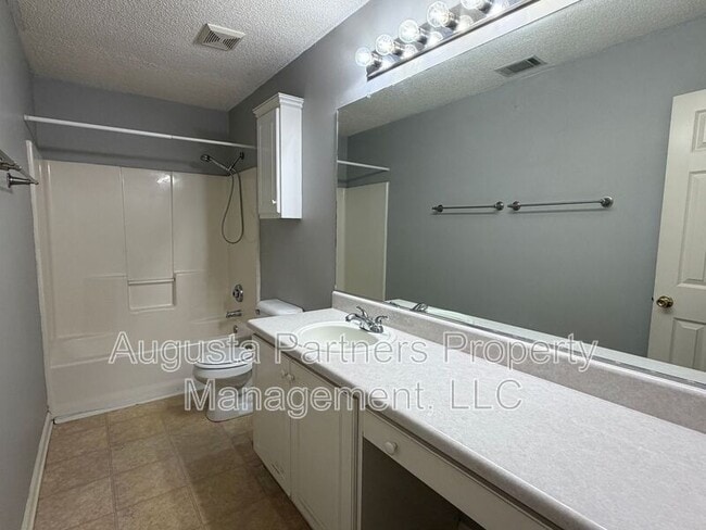 Building Photo - 4420 Misty Cove Ct