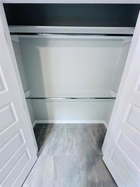 Building Photo - 18 Robin