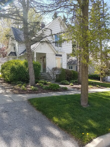 Building Photo - 115 N 5th St