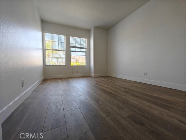 Building Photo - 8604 E Windsong Dr
