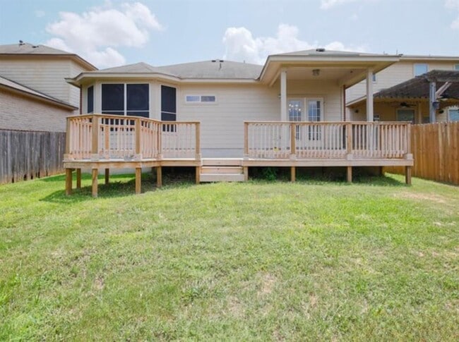 Building Photo - 12127 Medina Ml