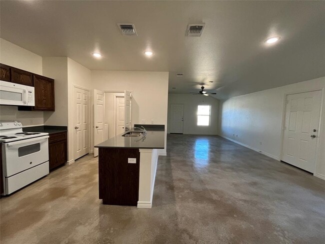 Building Photo - 2316 Alterman Dr