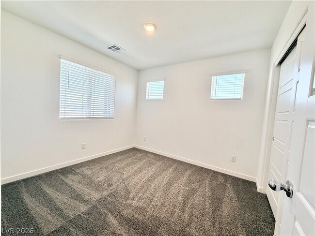 Building Photo - 930 Black Heron St