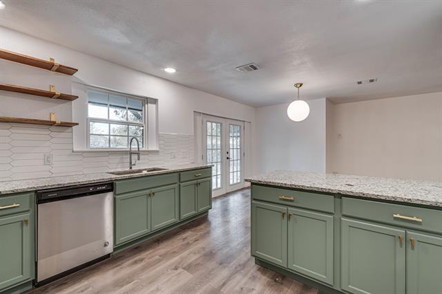 Building Photo - 2110 Aggie Dr