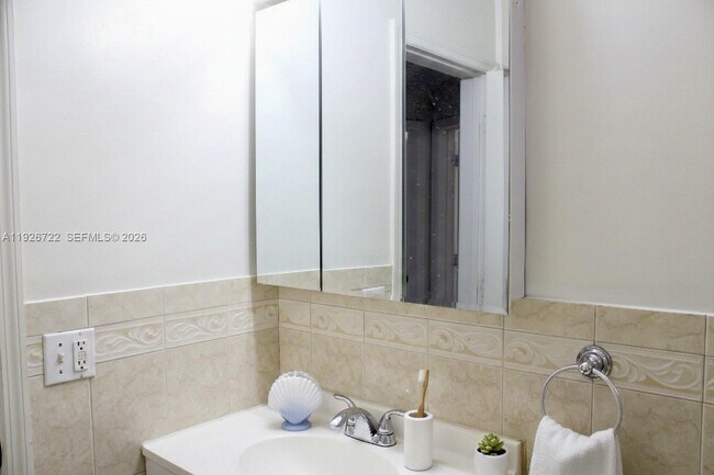 Building Photo - 300 SW 8th St