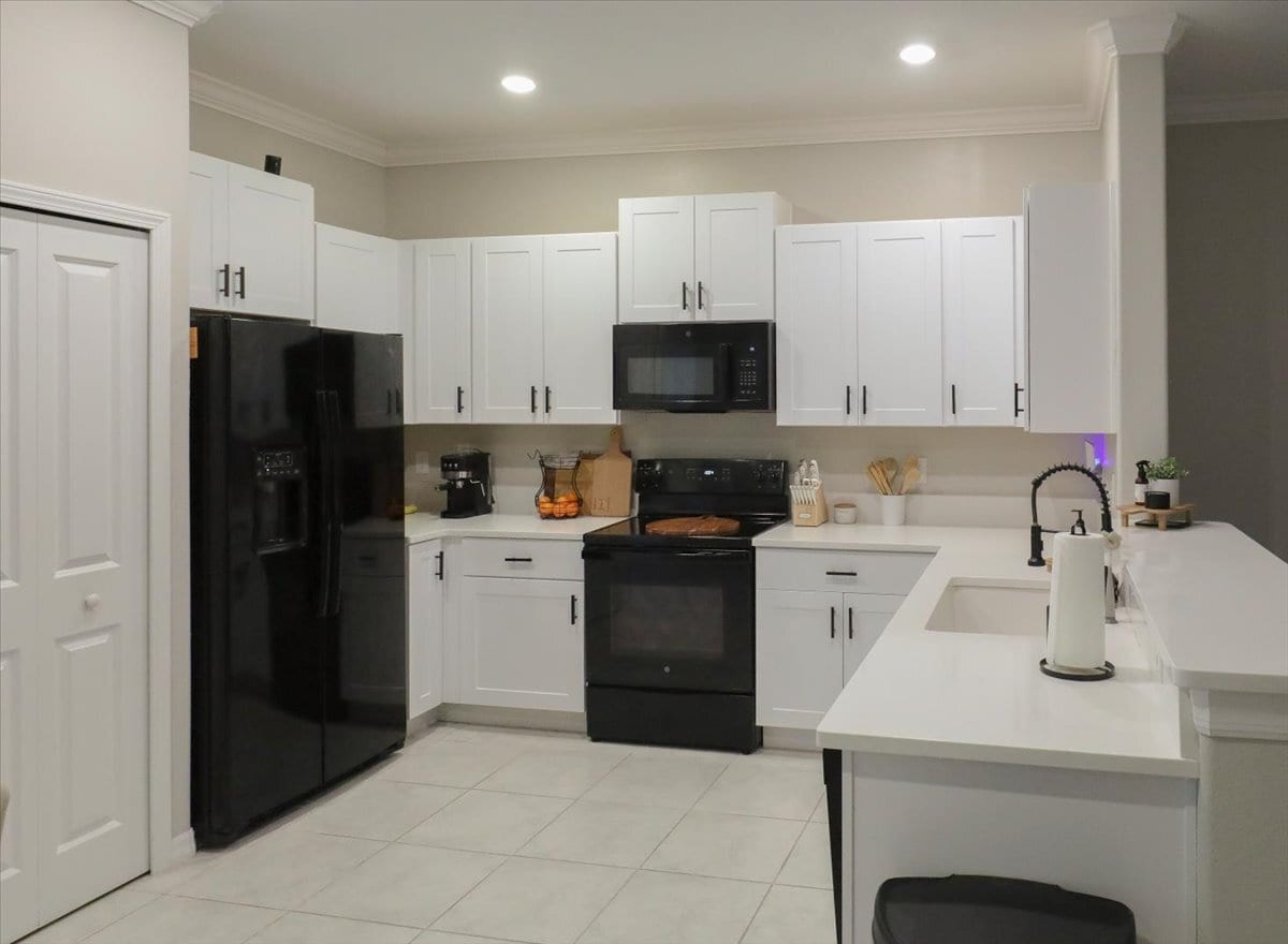 Building Photo - 1595 Cassius St