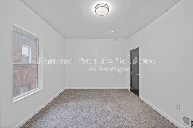 Building Photo - 433 Dorchester Ave