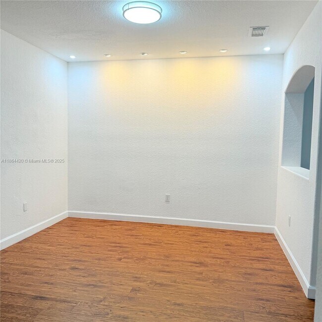 Building Photo - 7862 NW 109th Path