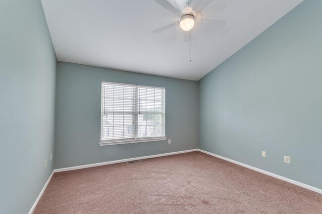 Building Photo - 5806 Riverfront Dr