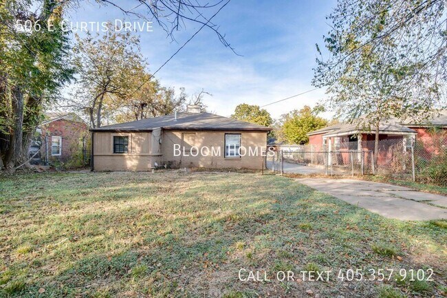 Building Photo - 506 E Curtis Dr