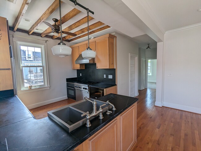 kitchen with high-end appliances - 4413 GEORGIA AVE NW