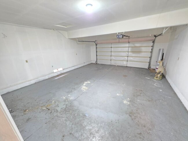 Building Photo - 1040 Gatter Dr