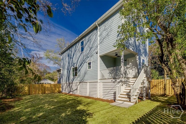 Building Photo - 1407 E 32nd St