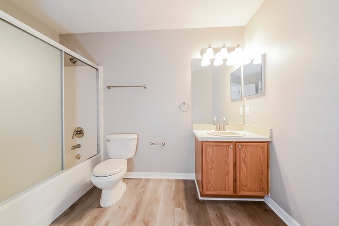 Building Photo - 13605 Botany Bay Ct