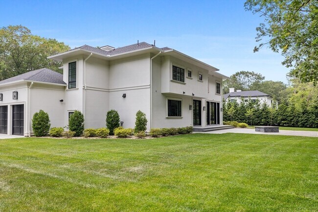 Building Photo - 138 Woodland Rd