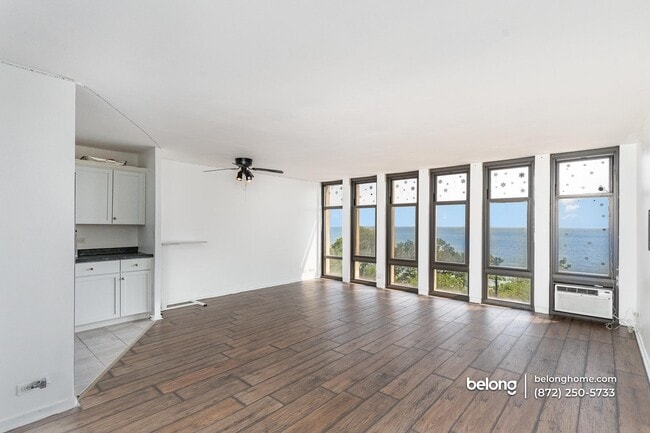 Building Photo - 6700 S South Shore Dr