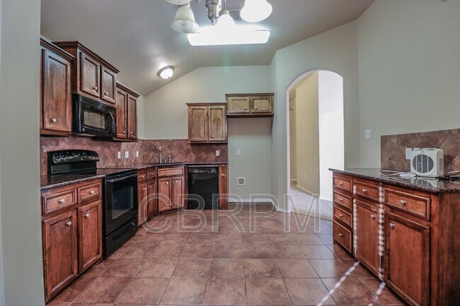 Building Photo - 2128 101st St