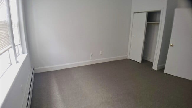 Building Photo - 25 Chester St