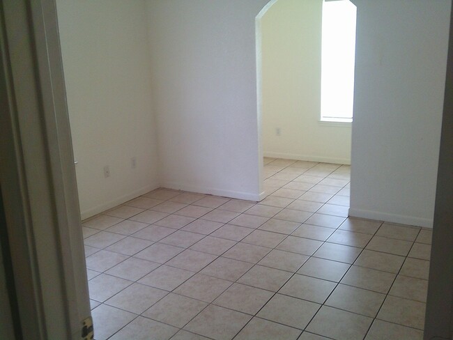 Building Photo - 3511 Westwood Dr