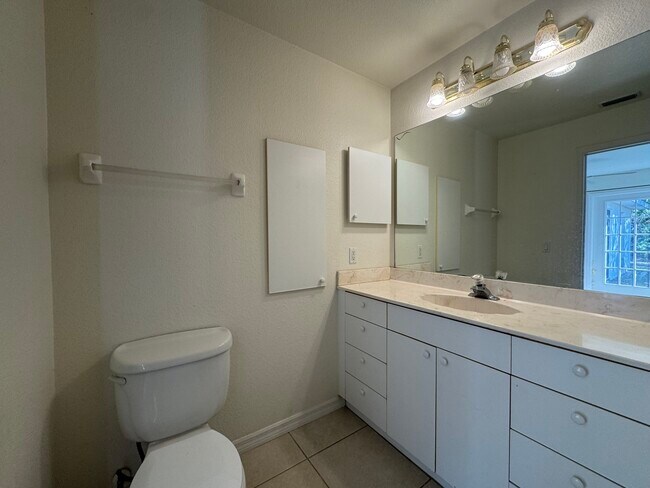 Building Photo - 3104 Tonkin Dr