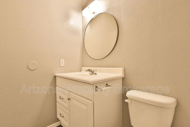 Building Photo - 6132 E Greenway St