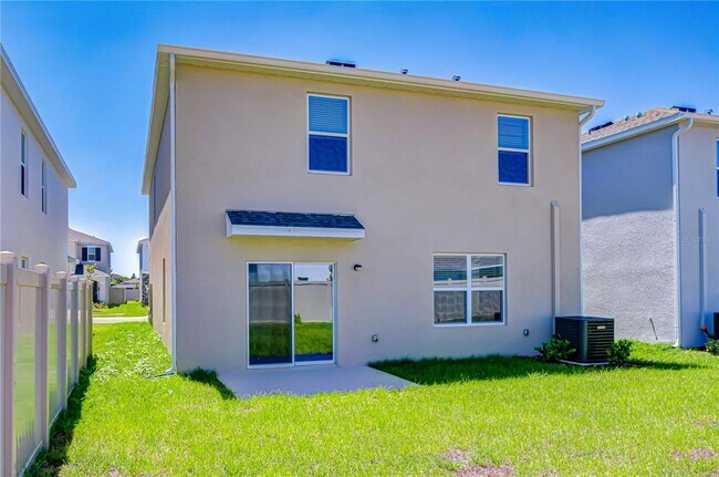 Building Photo - 32463 Weathered Oak Dr