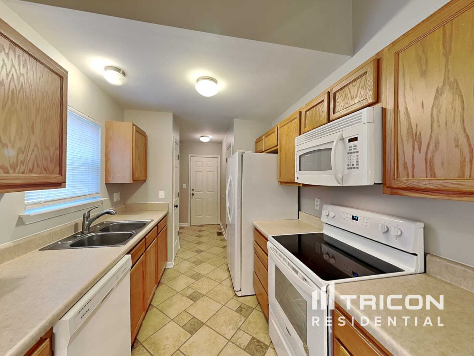 Building Photo - 118 Winding Cedar Dr