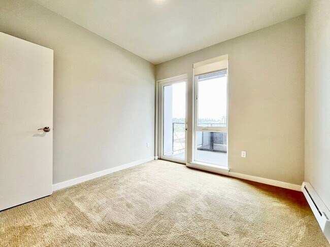 Building Photo - Great Condo For Rent