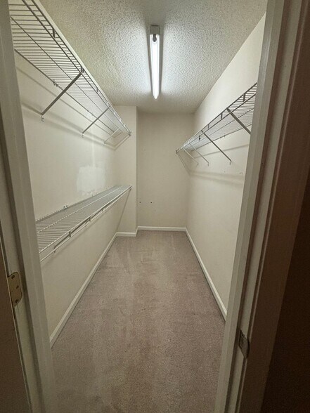 Building Photo - 1718 Bentridge Dr NW