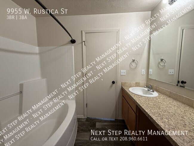 Building Photo - 9955 W Rustica St