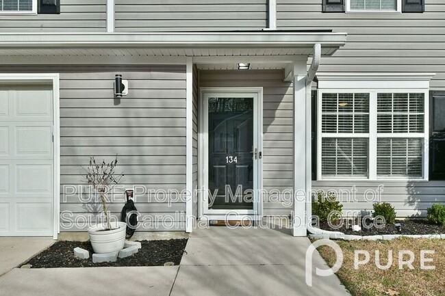 Building Photo - 134 Vermillion Dr