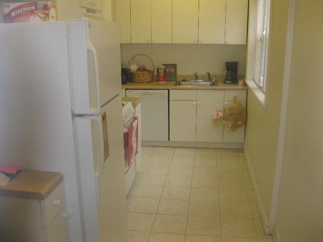 Primary Photo - 629 Commonwealth Ave