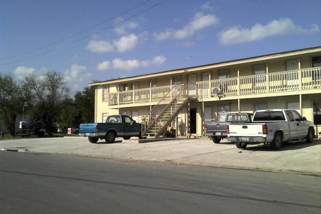 Building Photo - 604 Villa Maria Blvd
