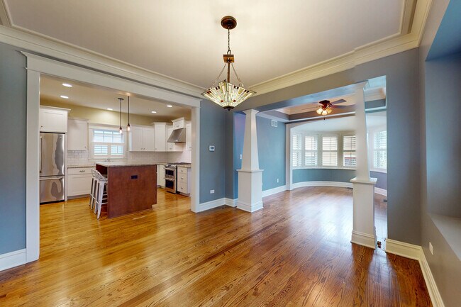 Building Photo - 523 Prairie St