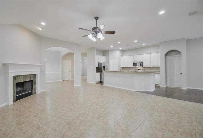 Building Photo - 6702 Pacific Crest Ct