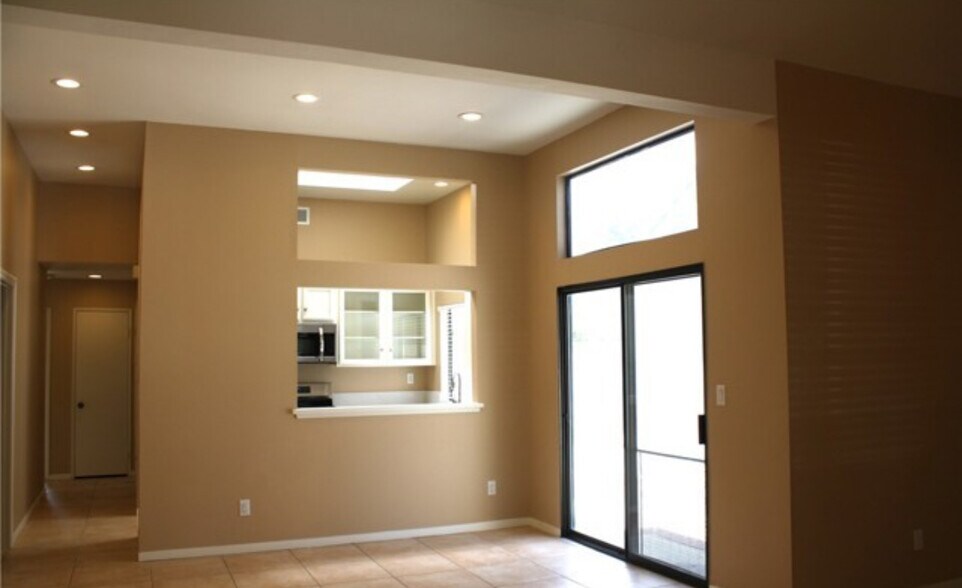 Building Photo - 23418 Pomita Pl