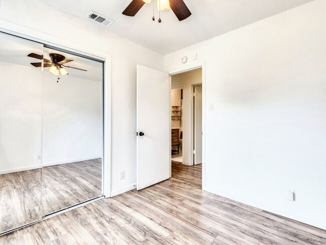 Building Photo - Charming 4BR / 2BA Home Featuring Fireplace, White Cabinets & Big Tree