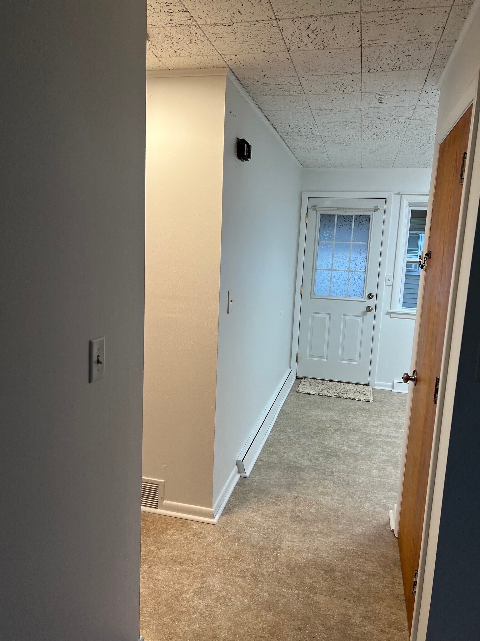 Hallway to kitchen - 119 N Washington St