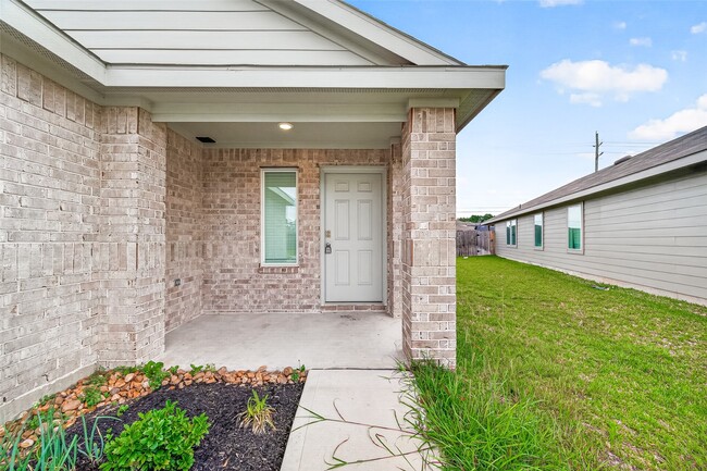 Building Photo - 1710 Legacy Hills Dr