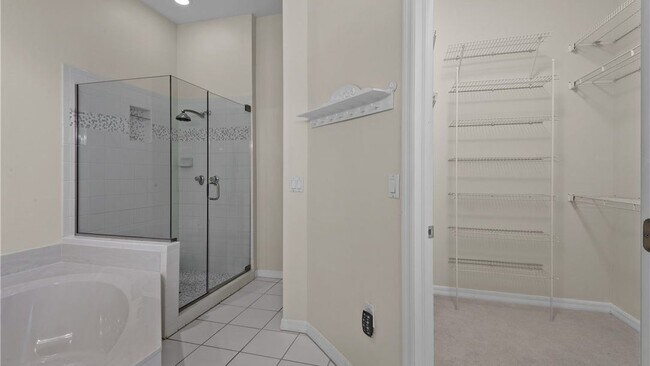Building Photo - 11910 Seabreeze Cove Ln