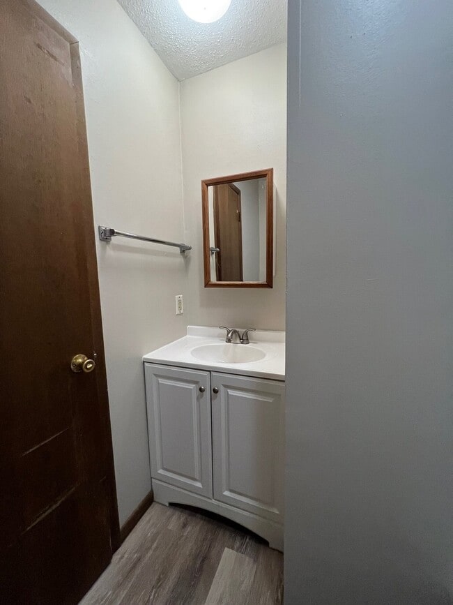 Building Photo - 35 Pleasant View Dr