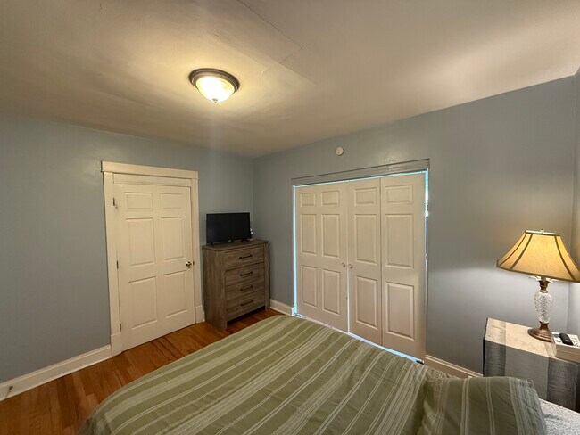 Building Photo - 5225 Bancroft Ave